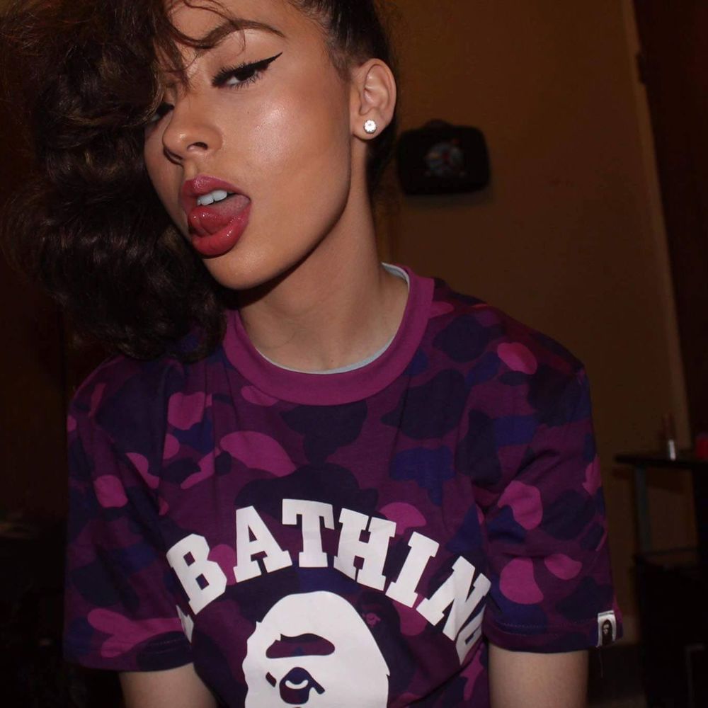 Meet your Posher, Iliana